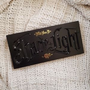 Kat Von D Shade and Light Eye palette